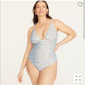 NWT J.Crew Plunge one-piece in cloud meadow floral size 24